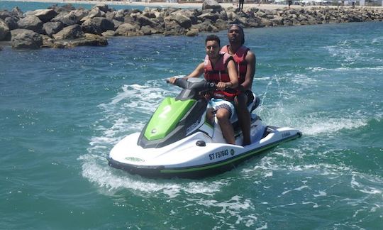 Alugue um Jet Ski em Palavas-les-Flots, Occitanie, França