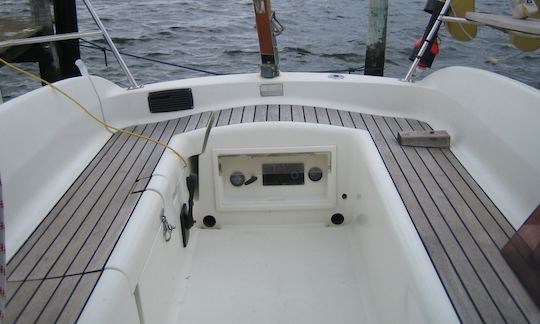 Charter 31' Jeanneau Sun Light Crusing Monohull in Nordborg, Denmark