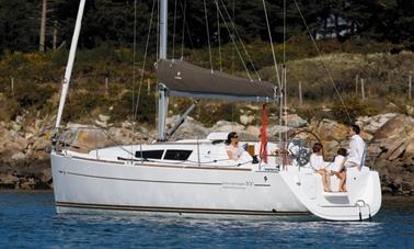 Charter 33' Jeanneau Sun Odyssey 33i Crusing Monohull em Nordborg, Dinamarca