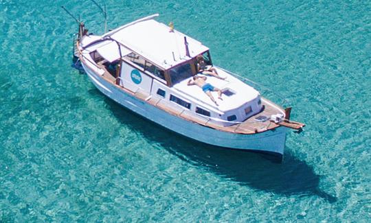 Location d'un bateau traditionnel Binifabini Menorquin de 34 pieds, Espagne