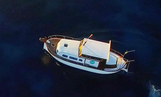 Location d'un bateau traditionnel Binifabini Menorquin de 34 pieds, Espagne