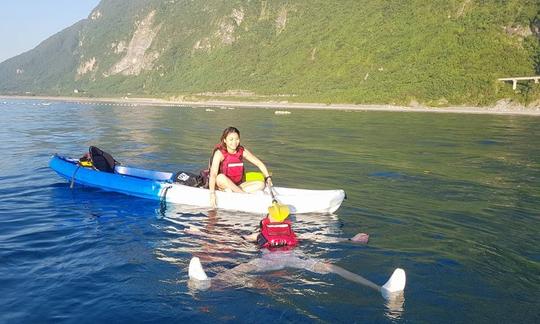 Aprende a hacer kayak en la ciudad de Hualien, Taiwán