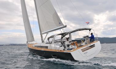 Charter Beneteau Oceanis 55 Crusing Monohull in Zagreba, Croatia