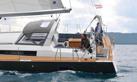 Charter Beneteau Oceanis 55 Crusing Monohull em Zagreba, Croácia