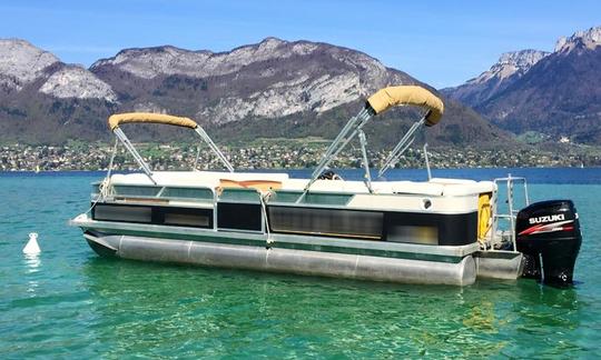 Louer un ponton à Annecy, France