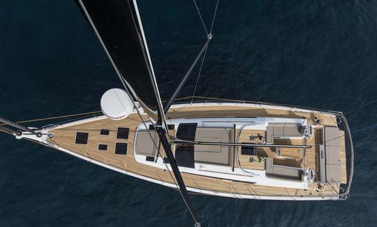 10 People Dufour Cruising Monohull Charter in Sicilia, Italy