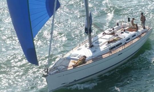 Charter Dufour 455 Grand Large Cruising Monohull in Marina di Ragusa, Sicilia