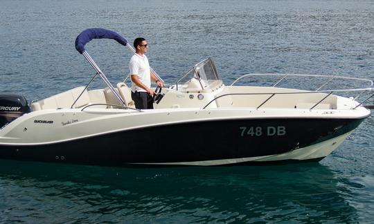 Console central Charter 22' Quicksilver 675 em Dubrovnik, Croácia