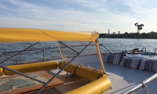 Yacht in front of Cap Ferret