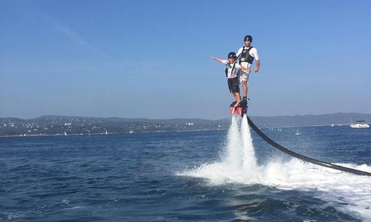 Flyboard en Cavalaire-sur-Mer, Francia