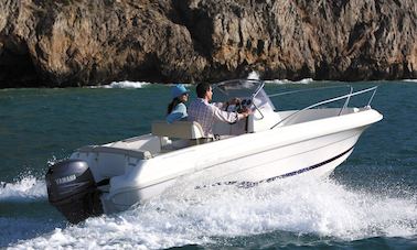 Rent Jeanneau Cap Camarat 5.1 Center Console in Le Barcarès, France