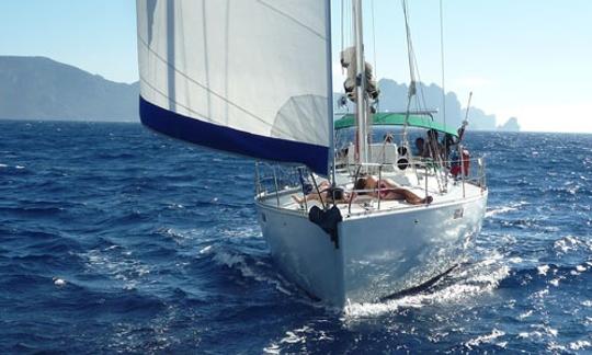 Charter 41' Oceanis 430 Cruising Monohull in Santa Maria di Lota, France