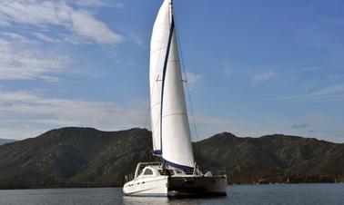 Charter 41' Leopard 42 Cruising Catamaran in Santa Maria di Lota, France