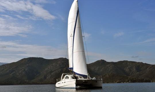 Charter 41' Leopard 42 Cruising Catamaran in Santa Maria di Lota, France