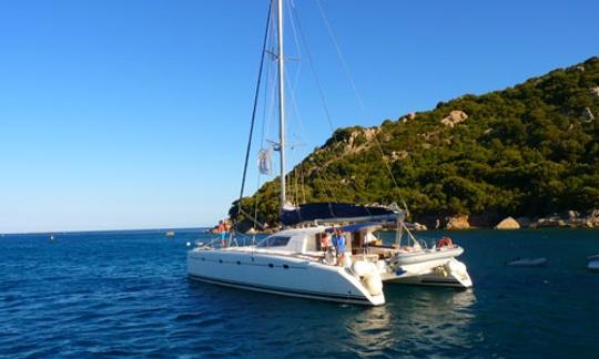 Charter 48' Nautitech 475 Cruising Catamaran in Santa Maria di Lota, France