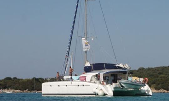 Charter 48' Nautitech 475 Cruising Catamaran in Santa Maria di Lota, France