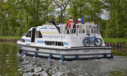 Charter an Orion Houseboat in Briare, France