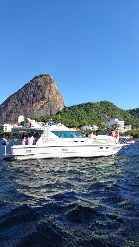 36ft Camarote Oceanic Motor Yacht Rental in Rio de Janeiro, Brazil