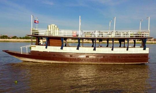 Desfrute de um cruzeiro fluvial em Phnom Penh, Camboja