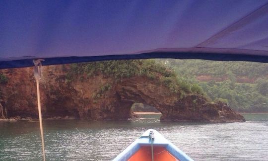 Enjoy Boat Tour on Center Console In Marigot Bay, Saint Lucia