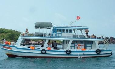 Profitez de la pêche à Thanh Pho Phu Quoc, au Vietnam, sur un bateau à passagers