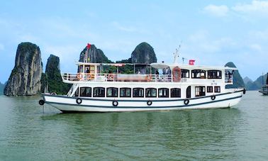 HALONG BAY ONE DAY GROUP TOUR FROM HANOI WITH ALOVA CRUISES