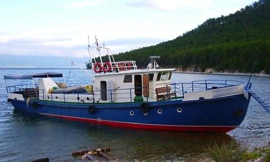 Alquiler de arrastreros «Nikola» en el lago Baikal, Rusia