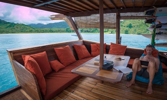 Wisesa Cruising Raja Ampat (Wisesa Liveaboard) Mergulho com snorkel e mergulho