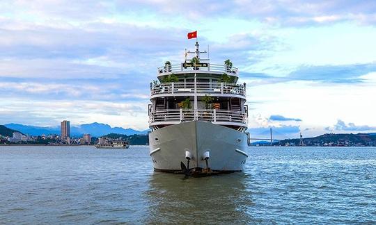 Croisière de 2 ou 3 jours sur une jonque au départ d'Ha Long, au Vietnam