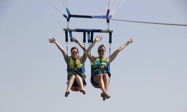 Profitez du parachute ascensionnel et de la pêche à la mouche à Ras Al-Khaimah, aux Émirats arabes unis