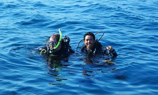 Disfruta de viajes de buceo en Pembang, Indonesia