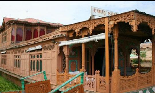 Reserva esta casa flotante en Himachal Pradesh, India