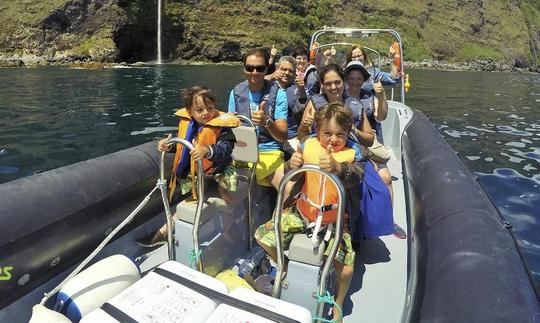 Louez un bateau gonflable rigide à Calheta, au Portugal