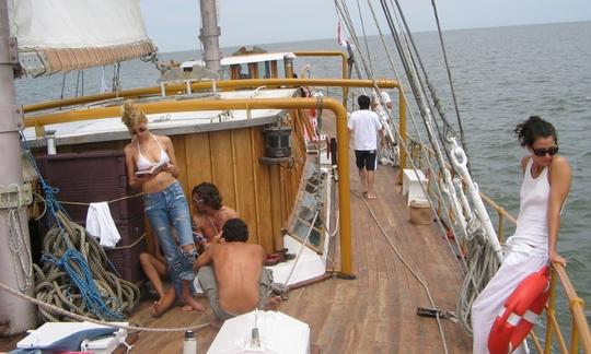 Navio alto para alugar em Bahia, Brasil