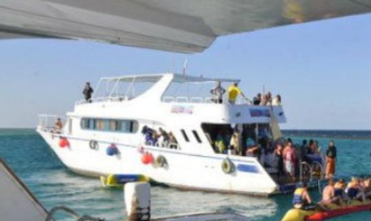 Louez un bateau à passagers à Hurghada, en Égypte