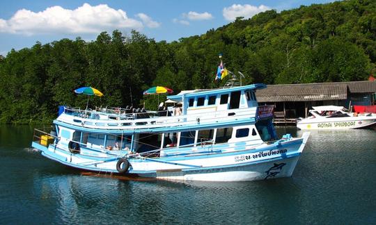 Profitez de la pêche à Tambon Ko Kut, en Thaïlande, sur un chalutier