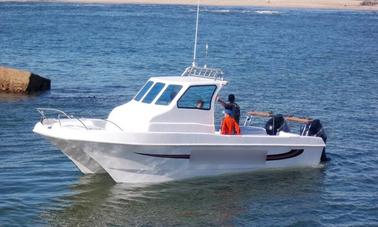 Profitez de la pêche à Swakopmund, en Namibie, sur un catamaran à moteur de 29 pieds