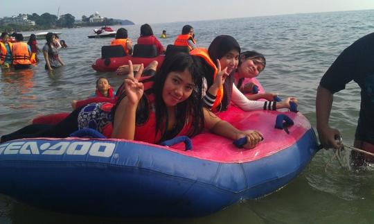 Disfrute del tubing en Port Dickson, Malasia