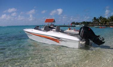 Explorez Mahébourg, île Maurice - Louez un Bowrider pouvant accueillir jusqu'à 15 personnes