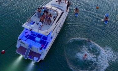 Yate a motor Azimut de 47 pies en Playa del Carmen - Alquiler por la tarde