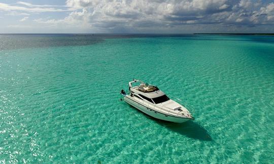 47' Azimut Motor Yacht in Playa del Carmen - Afternoon Charter