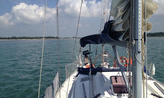 Location avec capitaine sur un sloop à voile de 39 pieds à Punta Sabbioni, Italie