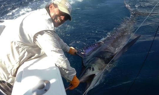 Viaje de pesca con una amable tripulación en San José, Costa Rica, en Sport Fisherman