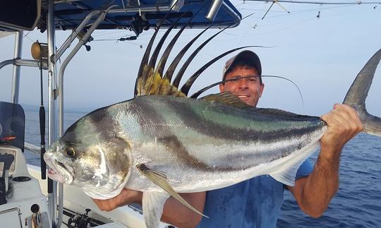 Carta de pesca em Nosara, Costa Rica, no console central de 27 pés