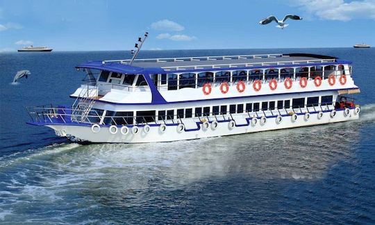 Exclusive "Classic Paradise" Premium Vessel for 50 Passengers in Kochi