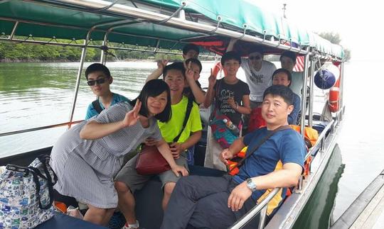 Alugue um barco fluvial em Kuala Terengganu, Malásia