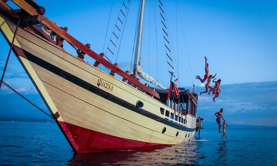 Wisesa Cruising Raja Ampat (Wisesa Liveaboard) Mergulho com snorkel e mergulho