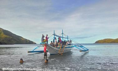 Experimente um divertido passeio de barco tradicional em Zambales, Filipinas