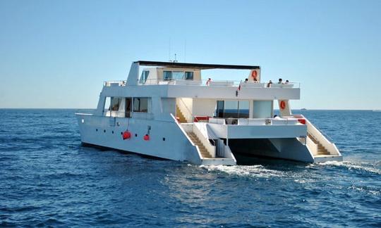 Jantar de catamarã ao pôr do sol em Cabo San Lucas