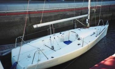 Rent Beneteau 25 Cabin Sailboat in Kinrooi, Belgium